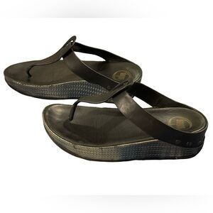 FitFlop Ibiza Black Leather Studded Metallic Sides Women Sz7